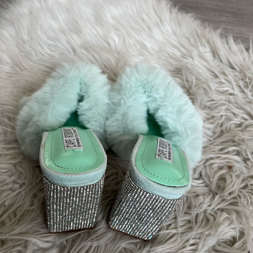 Cape Robbin fur diamond heels size 8.5